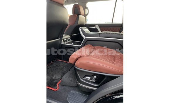 Buy Import Toyota Land Cruiser Black Car in Import - Dubai in Anse-la-Raye Buy Import Toyota Land Cruiser Black Car in Import - Dubai in Anse-la-Raye