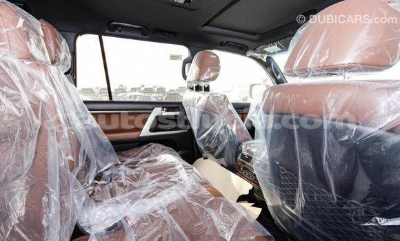 Buy Import Toyota Land Cruiser Black Car in Import - Dubai in Anse-la-Raye Buy Import Toyota Land Cruiser Black Car in Import - Dubai in Anse-la-Raye