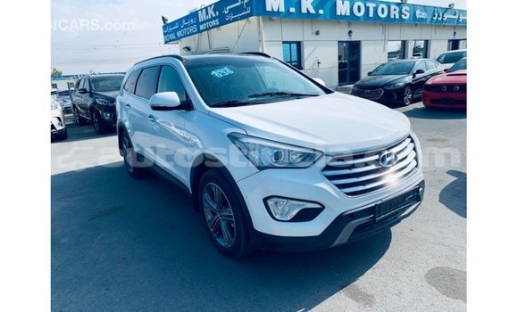 Buy Import Hyundai Santa Fe White Car in Import - Dubai in Anse-la-Raye Buy Import Hyundai Santa Fe White Car in Import - Dubai in Anse-la-Raye