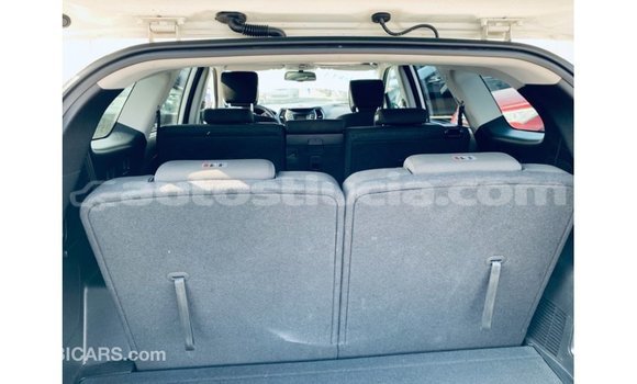 Buy Import Hyundai Santa Fe White Car in Import - Dubai in Anse-la-Raye Buy Import Hyundai Santa Fe White Car in Import - Dubai in Anse-la-Raye