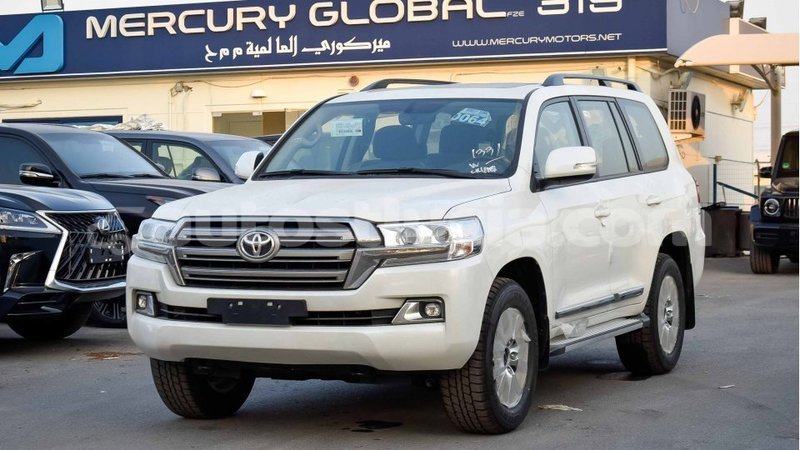 Big with watermark toyota land cruiser anse la raye import dubai 1600