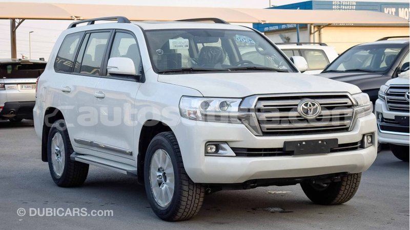 Big with watermark toyota land cruiser anse la raye import dubai 1600