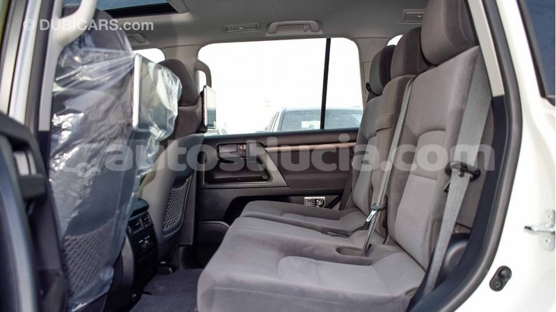 Big with watermark toyota land cruiser anse la raye import dubai 1600