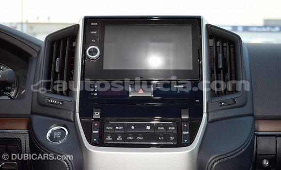 Acheter Import Voiture Toyota Land Cruiser Autre à Import - Dubai, Anse-la-Raye Acheter Import Voiture Toyota Land Cruiser Autre à Import - Dubai, Anse-la-Raye