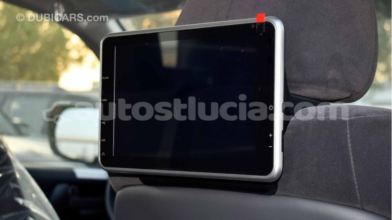 Big with watermark toyota land cruiser anse la raye import dubai 1600