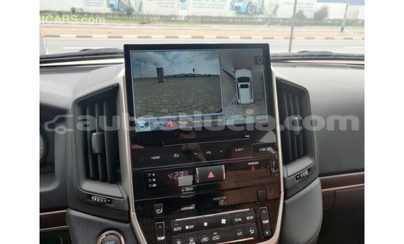 Buy Import Toyota Land Cruiser White Car in Import - Dubai in Anse-la-Raye Buy Import Toyota Land Cruiser White Car in Import - Dubai in Anse-la-Raye