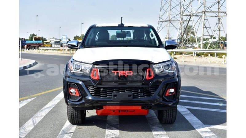 Big with watermark toyota hilux anse la raye import dubai 1611