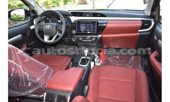 Buy Import Toyota Hilux Black Car in Import - Dubai in Anse-la-Raye Buy Import Toyota Hilux Black Car in Import - Dubai in Anse-la-Raye