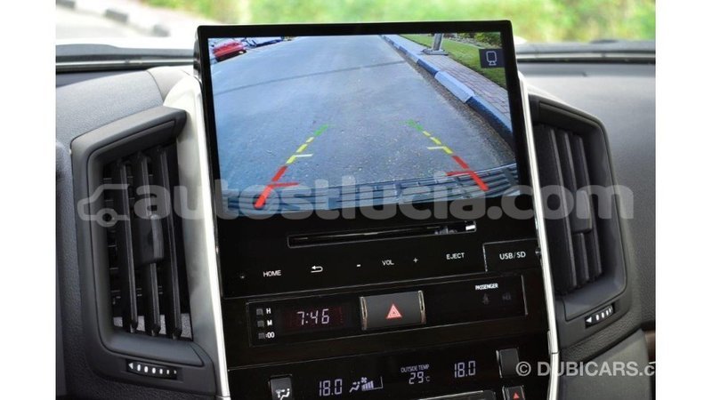 Big with watermark toyota land cruiser anse la raye import dubai 1615