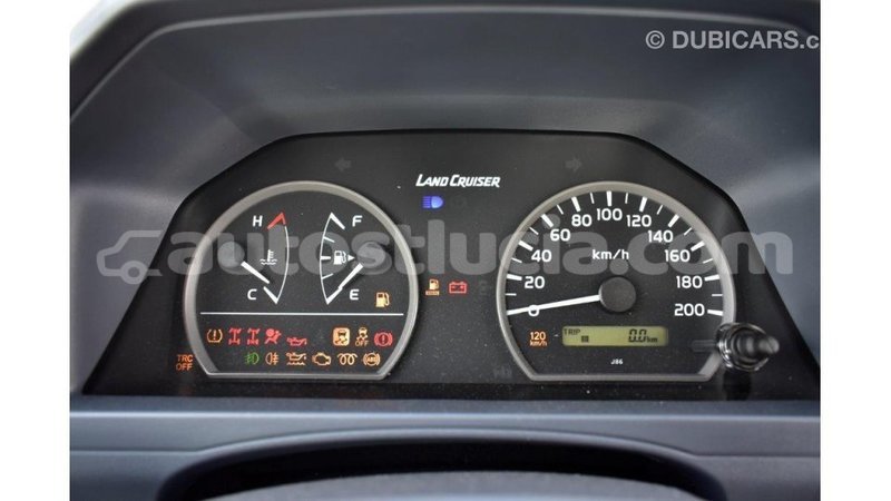 Big with watermark toyota land cruiser anse la raye import dubai 1616