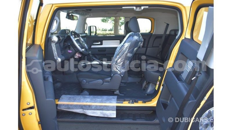 Big with watermark toyota fj cruiser anse la raye import dubai 1617