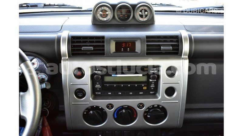 Big with watermark toyota fj cruiser anse la raye import dubai 1617