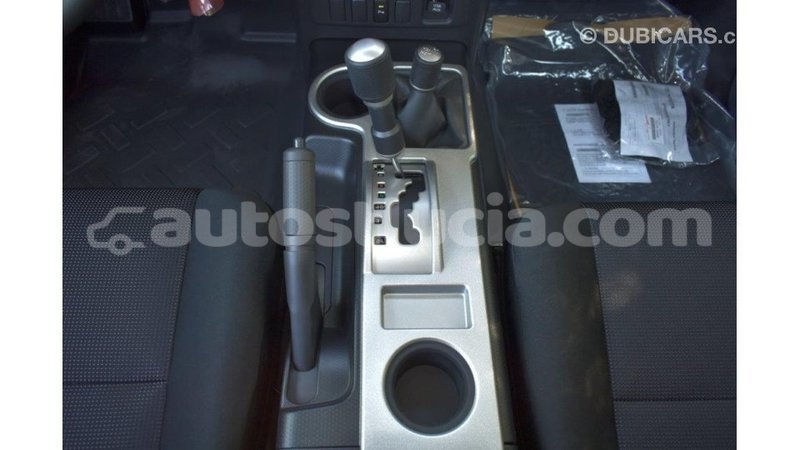 Big with watermark toyota fj cruiser anse la raye import dubai 1617