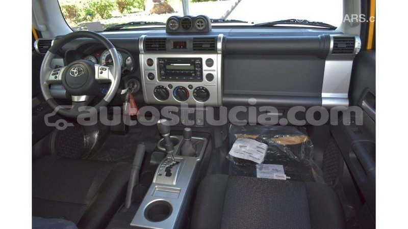 Big with watermark toyota fj cruiser anse la raye import dubai 1617