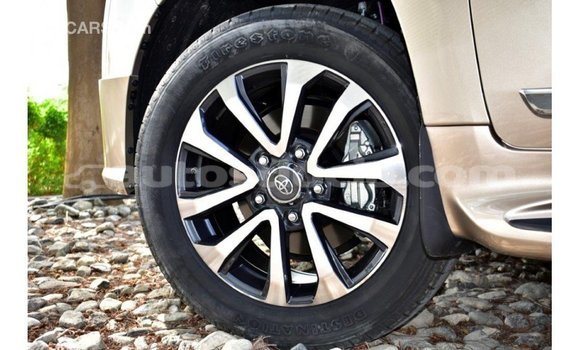 Buy Import Toyota Land Cruiser Other Car in Import - Dubai in Anse-la-Raye Buy Import Toyota Land Cruiser Other Car in Import - Dubai in Anse-la-Raye