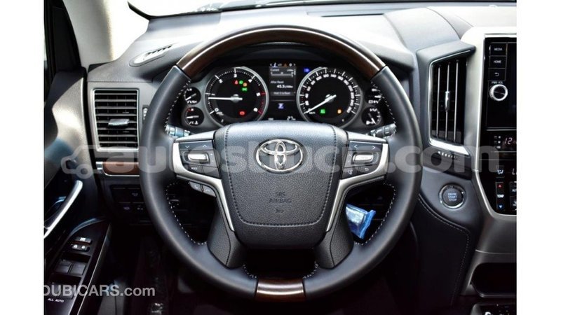 Big with watermark toyota land cruiser anse la raye import dubai 1618