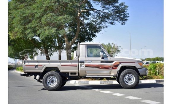 Buy Import Toyota Land Cruiser Other Car in Import - Dubai in Anse-la-Raye Buy Import Toyota Land Cruiser Other Car in Import - Dubai in Anse-la-Raye