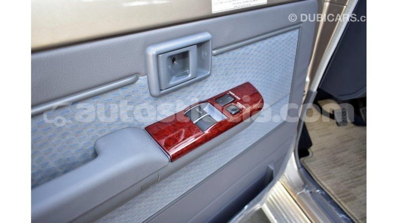 Big with watermark toyota land cruiser anse la raye import dubai 1619