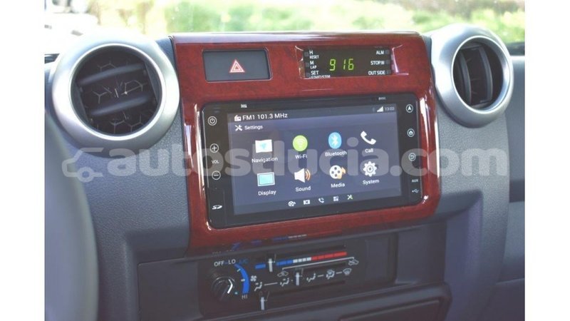 Big with watermark toyota land cruiser anse la raye import dubai 1619