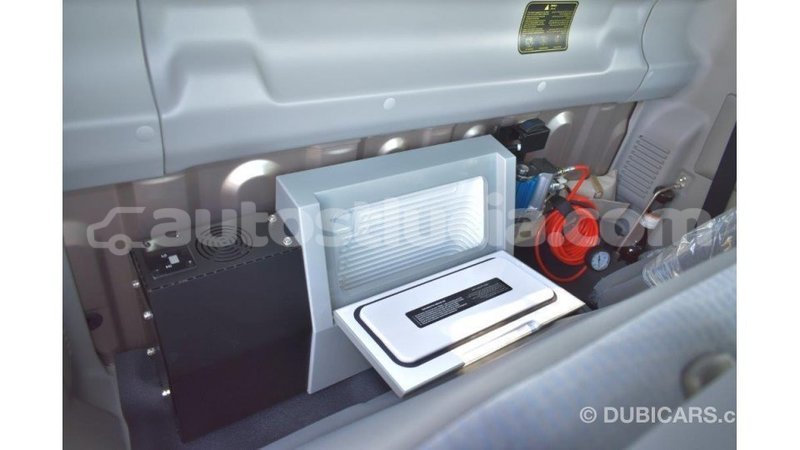 Big with watermark toyota land cruiser anse la raye import dubai 1619