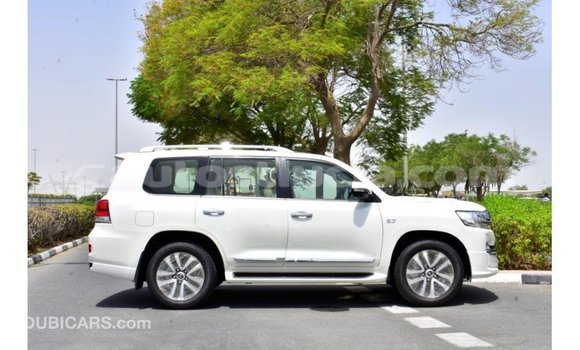Buy Import Toyota Land Cruiser White Car in Import - Dubai in Anse-la-Raye Buy Import Toyota Land Cruiser White Car in Import - Dubai in Anse-la-Raye