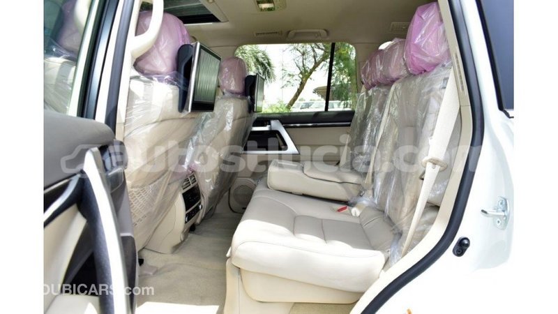 Big with watermark toyota land cruiser anse la raye import dubai 1622