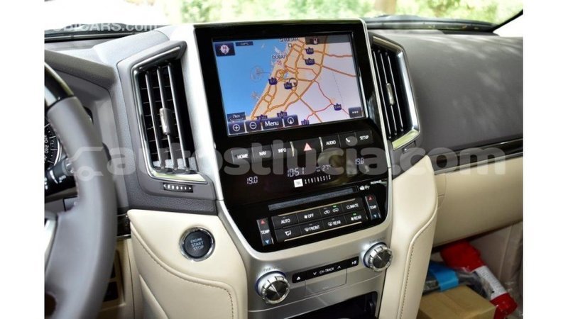 Big with watermark toyota land cruiser anse la raye import dubai 1622