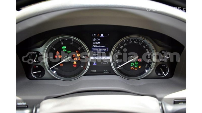 Big with watermark toyota land cruiser anse la raye import dubai 1622