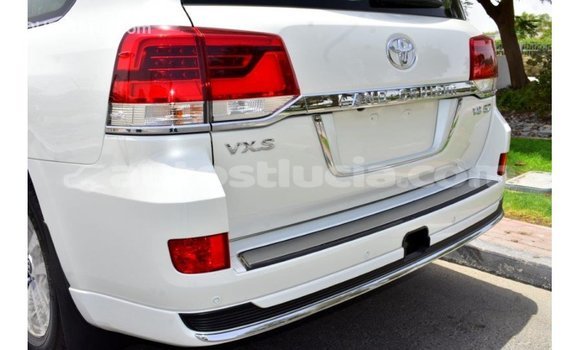 Buy Import Toyota Land Cruiser White Car in Import - Dubai in Anse-la-Raye Buy Import Toyota Land Cruiser White Car in Import - Dubai in Anse-la-Raye