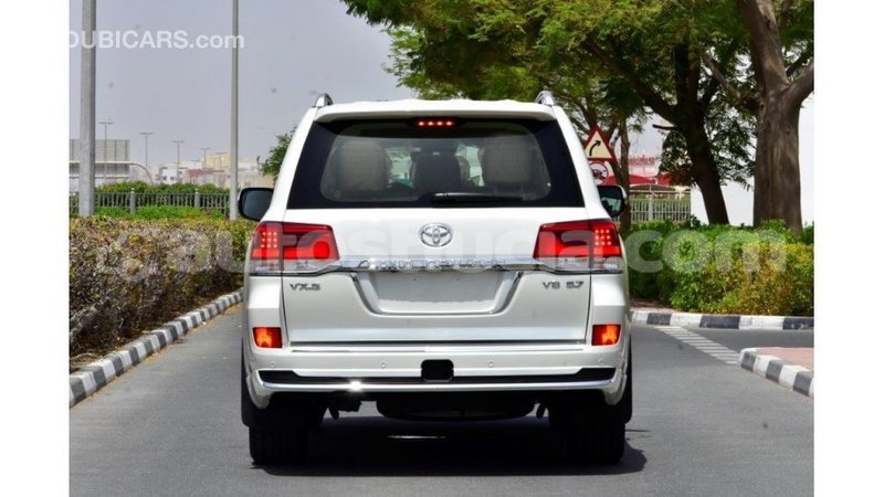 Big with watermark toyota land cruiser anse la raye import dubai 1622