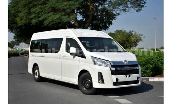 Buy Import Toyota Hiace White Car in Import - Dubai in Anse-la-Raye Buy Import Toyota Hiace White Car in Import - Dubai in Anse-la-Raye