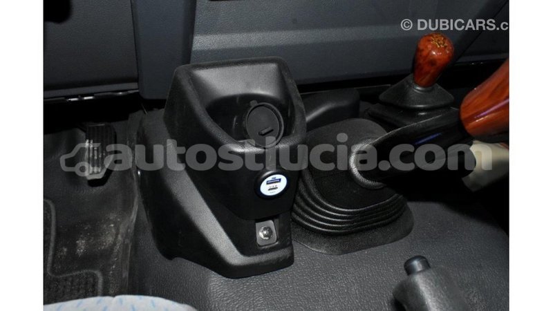 Big with watermark toyota land cruiser anse la raye import dubai 1624