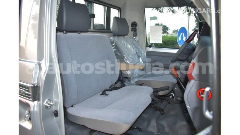 Big with watermark toyota land cruiser anse la raye import dubai 1624