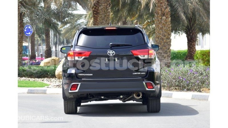 Big with watermark toyota highlander anse la raye import dubai 1625