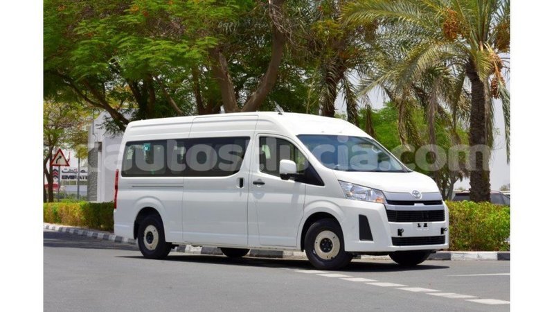 Big with watermark toyota hiace anse la raye import dubai 1628