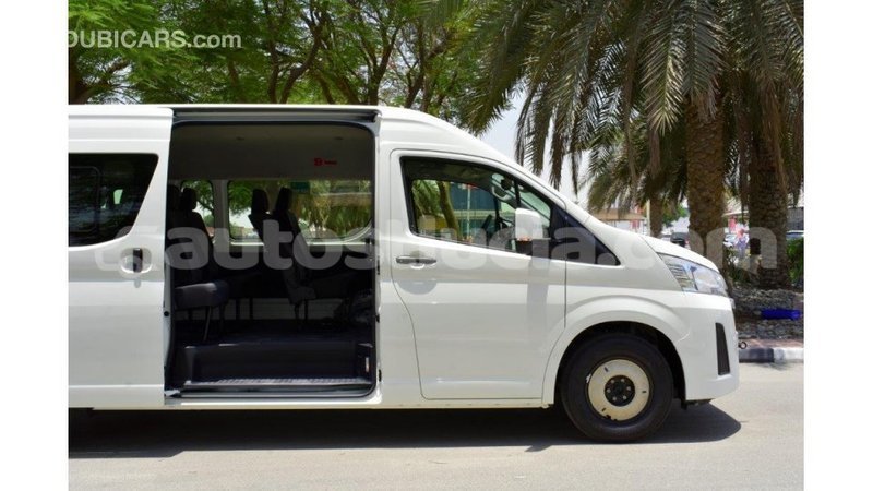 Big with watermark toyota hiace anse la raye import dubai 1628