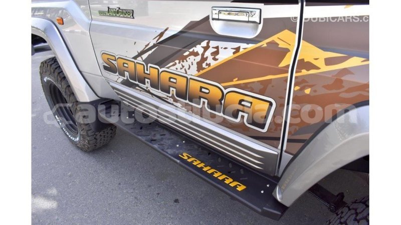 Big with watermark toyota land cruiser anse la raye import dubai 1629