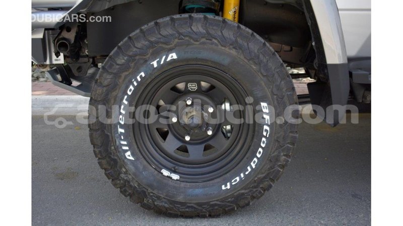 Big with watermark toyota land cruiser anse la raye import dubai 1629