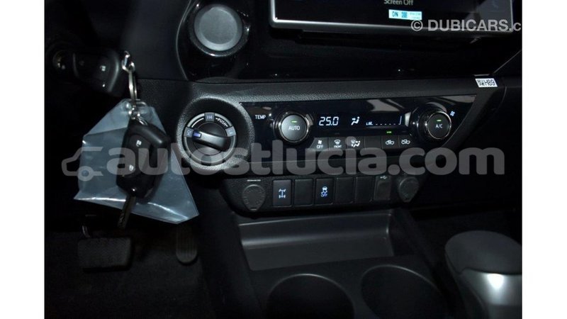 Big with watermark toyota hilux anse la raye import dubai 1630