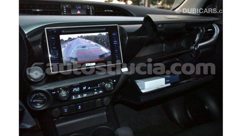 Big with watermark toyota hilux anse la raye import dubai 1630