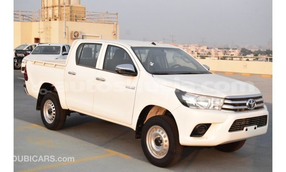 Buy Import Toyota Hilux White Car in Import - Dubai in Anse-la-Raye Buy Import Toyota Hilux White Car in Import - Dubai in Anse-la-Raye