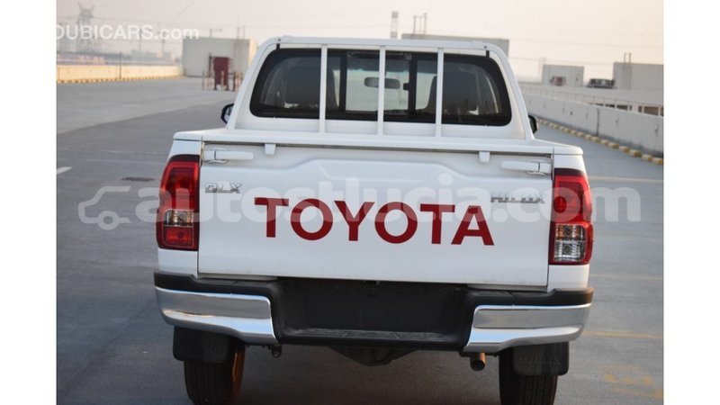 Big with watermark toyota hilux anse la raye import dubai 1632
