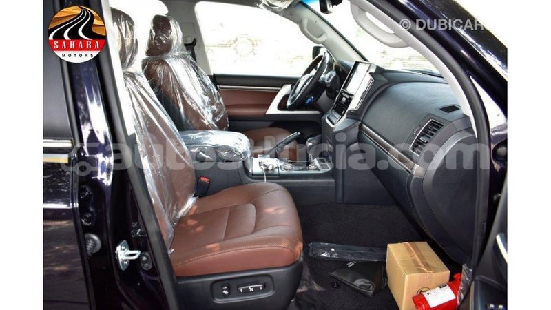 Big with watermark toyota land cruiser anse la raye import dubai 1635