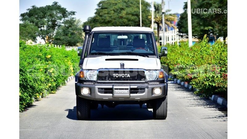 Big with watermark toyota land cruiser anse la raye import dubai 1638