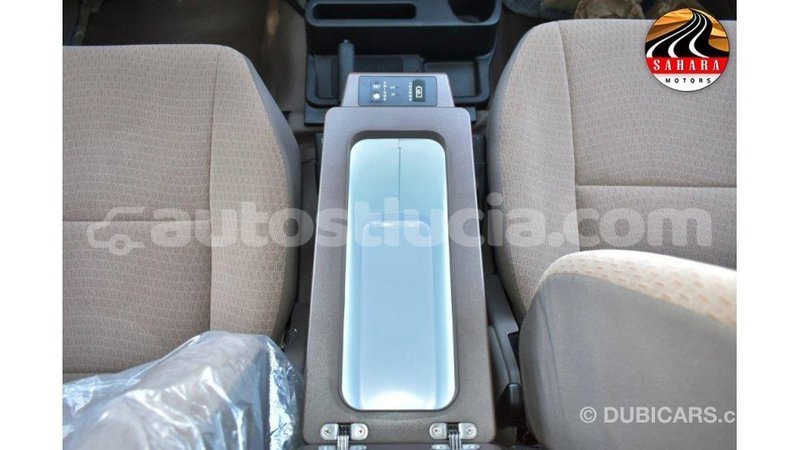 Big with watermark toyota land cruiser anse la raye import dubai 1639