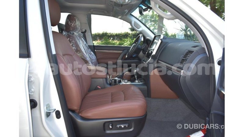 Big with watermark toyota land cruiser anse la raye import dubai 1640