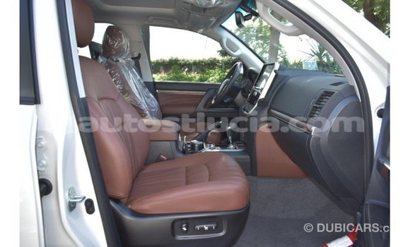 Buy Import Toyota Land Cruiser White Car in Import - Dubai in Anse-la-Raye Buy Import Toyota Land Cruiser White Car in Import - Dubai in Anse-la-Raye