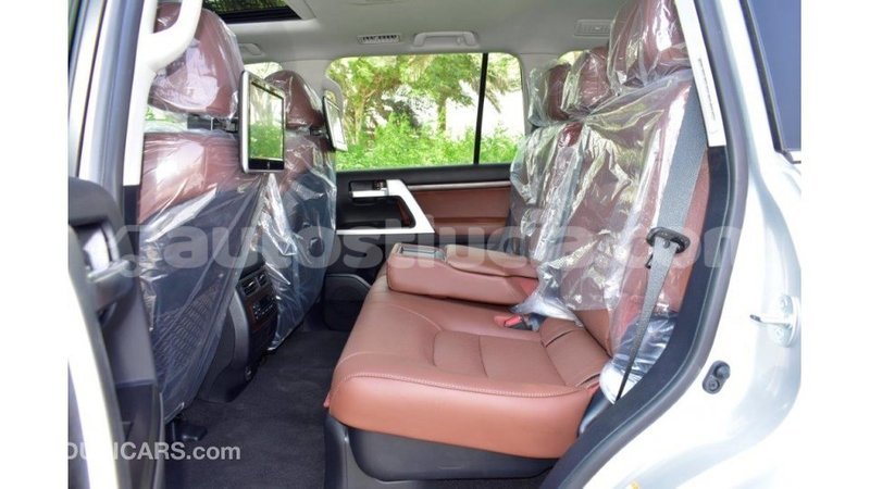 Big with watermark toyota land cruiser anse la raye import dubai 1643