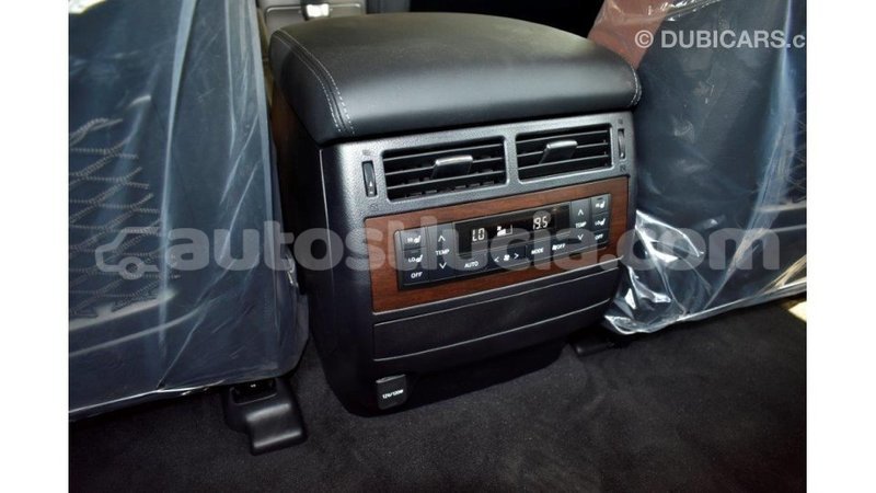 Big with watermark toyota land cruiser anse la raye import dubai 1643