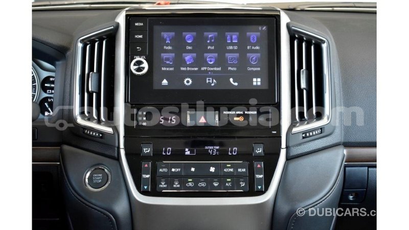 Big with watermark toyota land cruiser anse la raye import dubai 1643